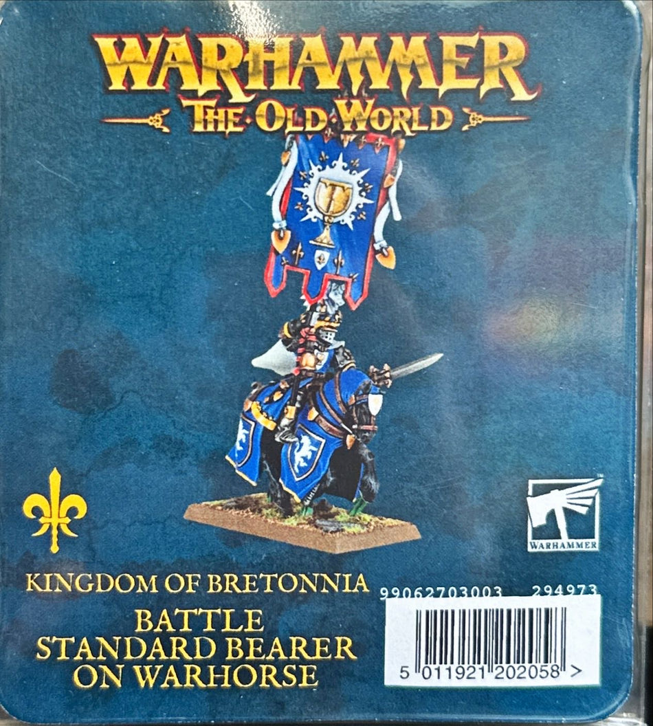BATTLE STANDARD BEARER ON WARHORSE