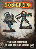 Van Saar Champions in mesh & flax armour